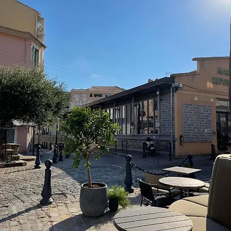 Charmant Studio Neuf Proche Plage 300m A Pied Apartament Saint-Raphaël